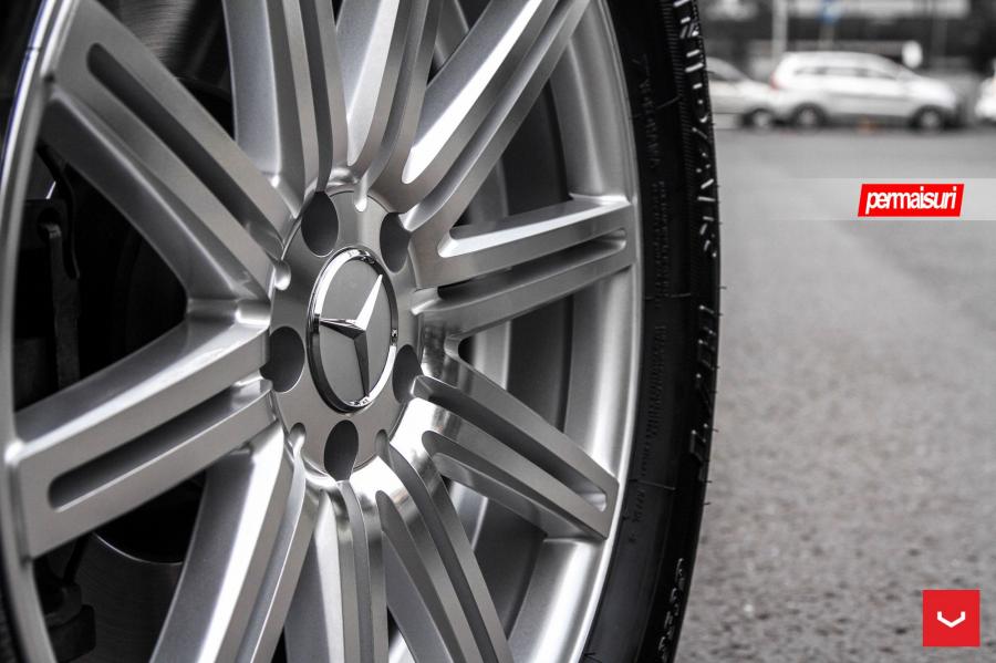 Колеса Mercedes-Benz GL500 4Matic on Vossen Wheels (CV4) 2016 года  (фото 1 из 8)